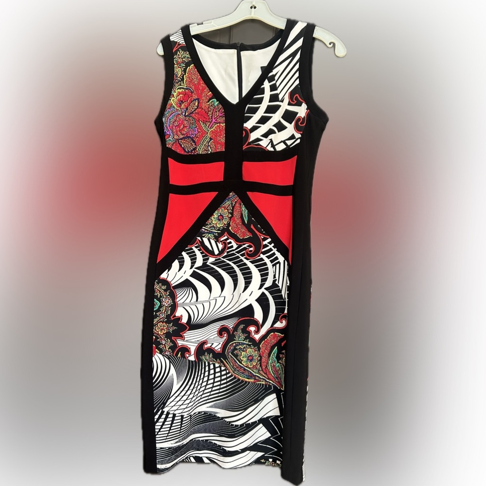 Frank Lyman contemporary print sheath with lining